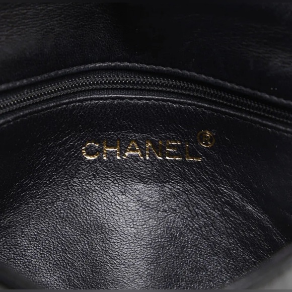 💯AUTH CHANEL MINI FLAP BAG PATENT BLACK LEATHER GOLD CHAIN SHOULDER CROSSBODY - Picture 7 of 15